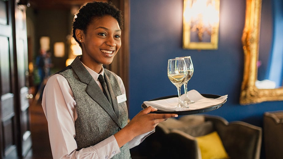 Room Service in Hotel Metro Milwaukee, wisconsin