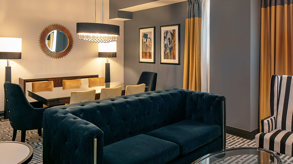 Presidential Suite in Hotel Metro Milwaukee, wisconsin